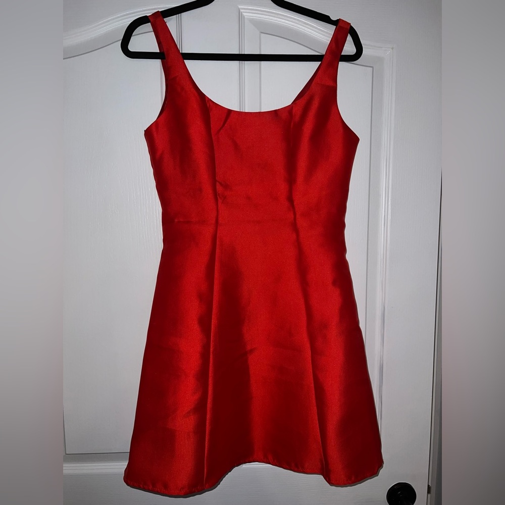 Red taffeta dress with pockets, back zipper